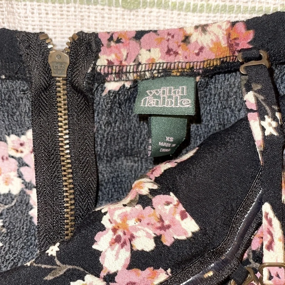 Wild Fable Black cold-shoulder jumpsuit. - Picture 9 of 11